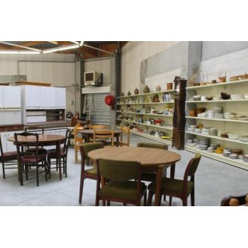 Agencement magasin produits d'occasions depot vente