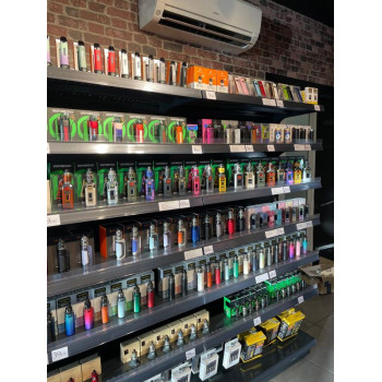 Vapoteuse presenter pour la vente dans un magasin