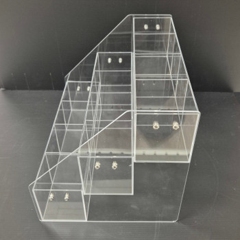 Bac plexiglass 12 casiers vu de coté