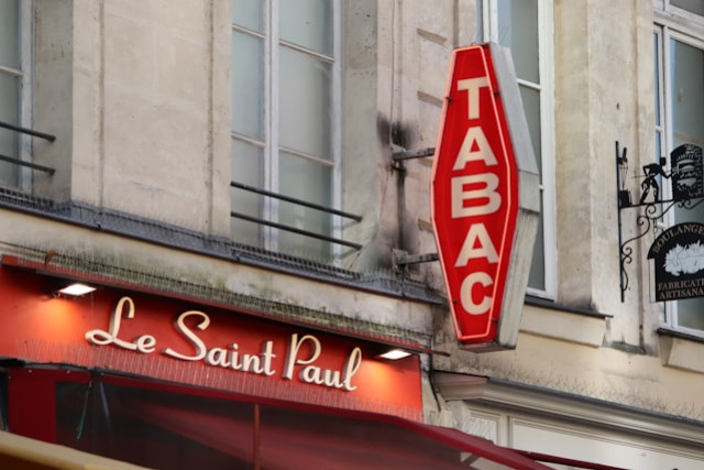 Quels types de mobilier faut-il pour quiper un tabac presse ?