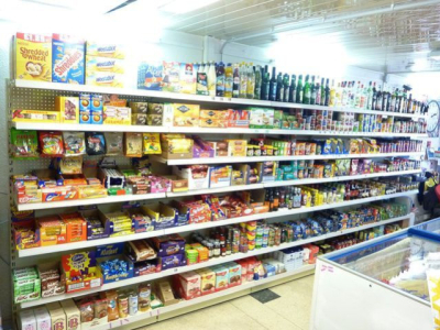Amenagement superette produit anglais à Narbonne (11)