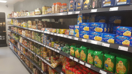 Osez le gris anthracite pour votre aménagement de magasin !